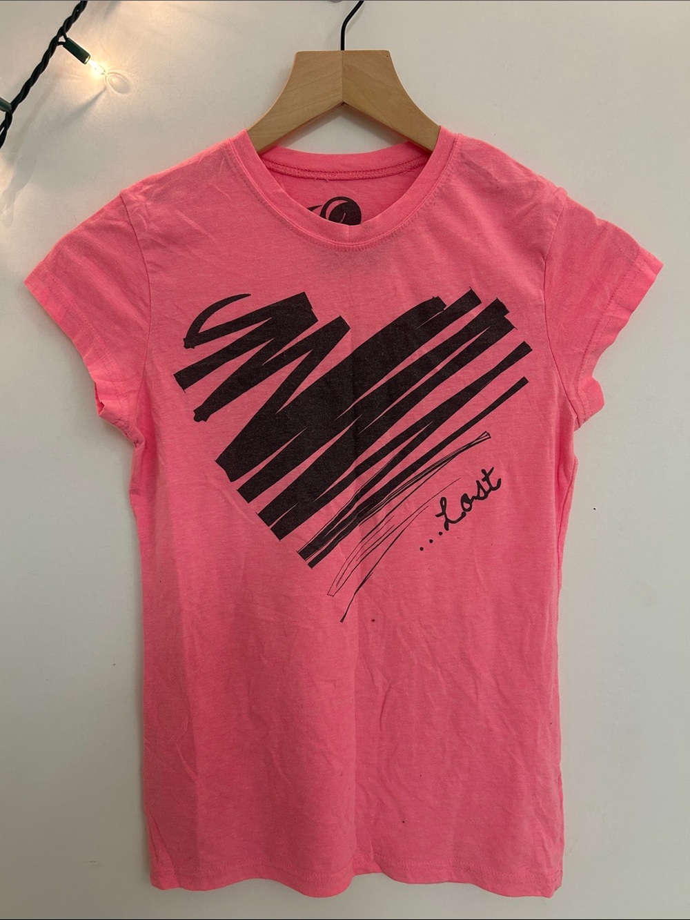 VINTAGE Pac Sun Pink Graphic Heart Tee